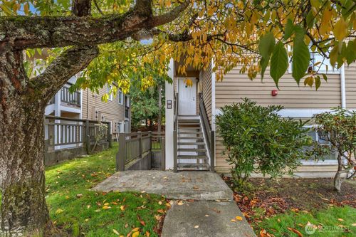 unit-307a-5300 Harbour Pointe Blvd, Mukilteo, WA, 98275-5120 | Card Image