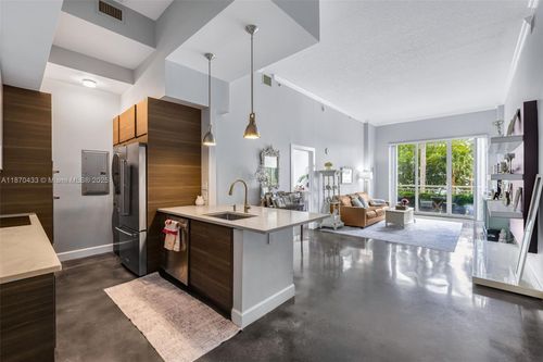 apt-114-2000 N Bayshore Dr, Miami, FL, 33137-5110 | Card Image