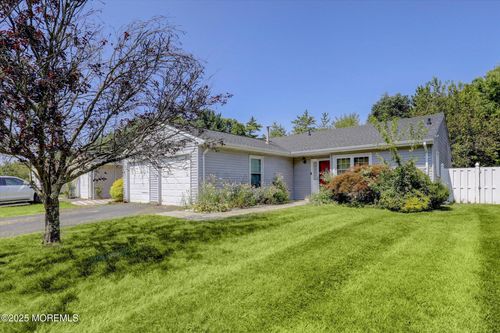 36 Long Rd, Freehold, NJ, 07728-3444 | Card Image