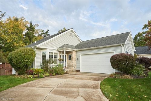 8688 Parkside Dr, Northfield, OH, 44067-1888 | Card Image