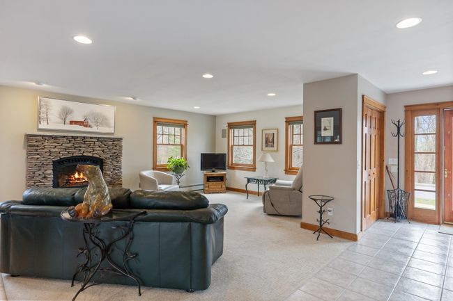 166 Appletree Point Rd, House other with 3 bedrooms, 3 bathrooms and null parking in Burlington VT | Image 9