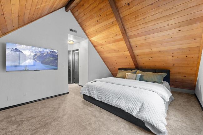 41605 Swan Dr, House other with 3 bedrooms, 2 bathrooms and 2 parking in Big Bear Lake CA | Image 17