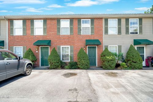 8-568 Gray Station Rd, Johnson City, TN, 37615-3130 | Card Image