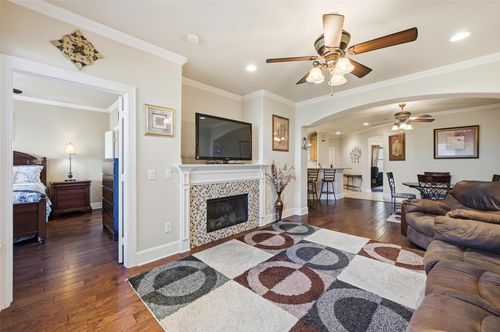 apt-228-500 Waters Edge Dr, Lake Dallas, TX, 75065-3070 | Card Image