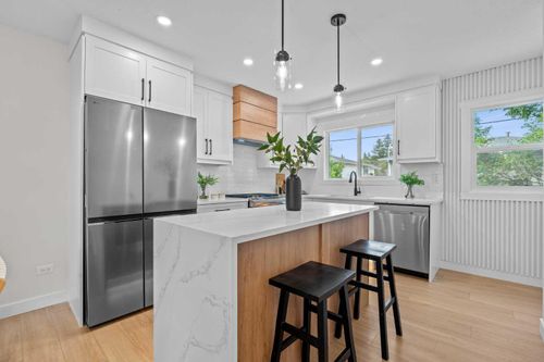 3020 15 Ave Sw, Calgary, AB, T3C0Y6 | Card Image