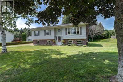 28 Maxwell Dr, House other with 4 bedrooms, 2 bathrooms and null parking in Sussex NB | Image 1