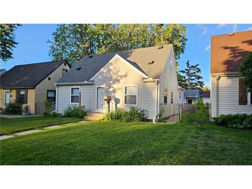 5825 45th Ave S, Minneapolis, MN, 55417-3022 | Card Image