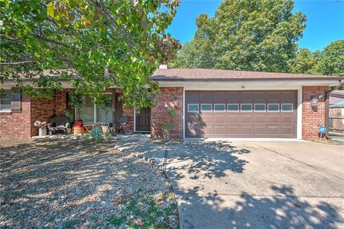 66 Wentworth Dr, Bella Vista, AR, 72715-6514 | Card Image