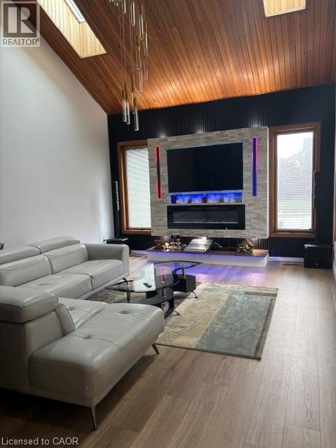 Residential Lease in Hamilton 4