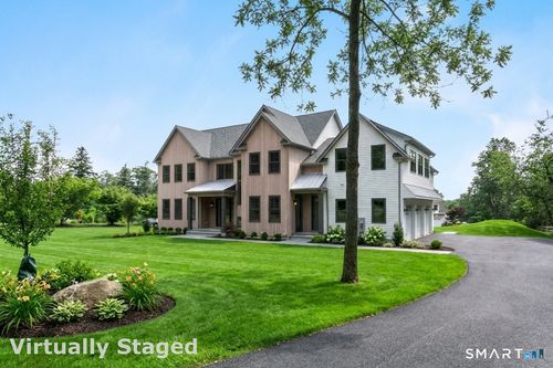 110 Porters Hill Rd, Trumbull, CT, 06611-1435 | Card Image