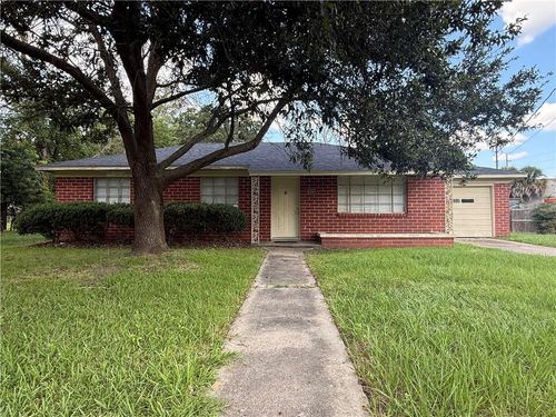 2210 Ellen Dr, Mobile, AL, 36605-3334 | Card Image