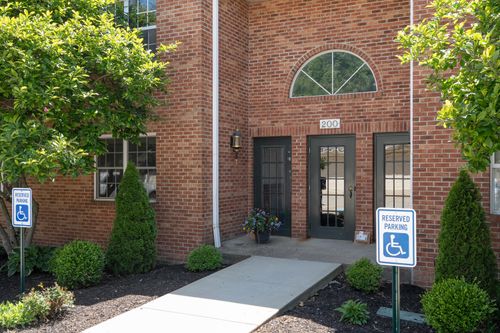 206-206 Spindle Top Lane, Fort Thomas, KY, 41075 | Card Image