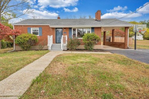 4451 Old Virginia St Ne, Roanoke, VA, 24019-5751 | Card Image