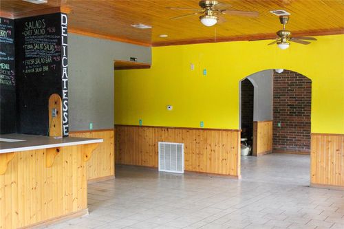 400 S Main St, Jasper, TX, 75951-4514 | Card Image