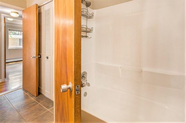 APT-101 - 1249 Island Dr, Condo with 2 bedrooms, 1 bathrooms and null parking in Ann Arbor MI | Image 13