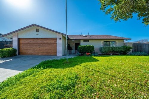 834 Nicklaus St, Paso Robles, CA, 93446-3453 | Card Image