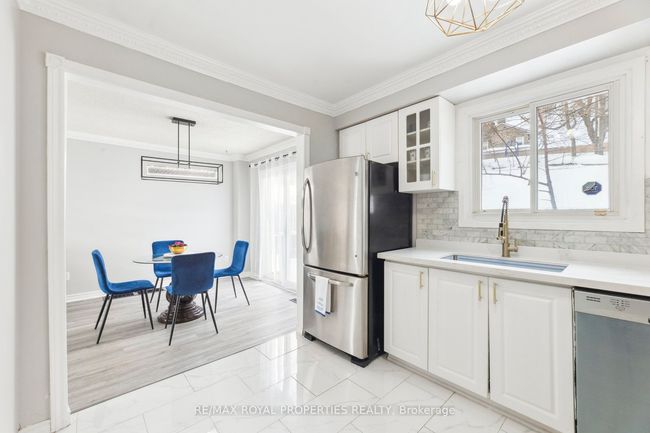 15 Woodward Cres, House other with 3 bedrooms, 2 bathrooms and 3 parking in Ajax ON | Image 6