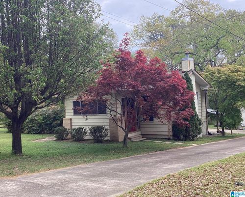 130 Forest Rd, Hueytown, AL, 35023-2436 | Card Image