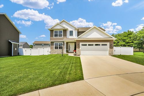 216 Red Bud Dr, Mahomet, IL, 61853-9604 | Card Image