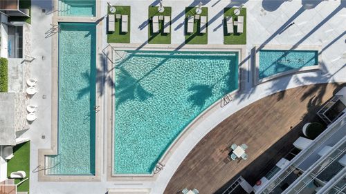 3808-90 Sw 3rd St, Miami, FL, 33130-2995 | Card Image