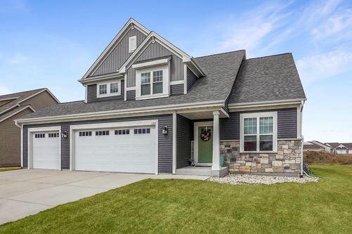 1390 Foxwood Pass, Oconomowoc, WI, 53066 | Card Image