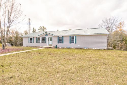 W7642 Herrild Ln, Stephenson, MI, 49887-8238 | Card Image