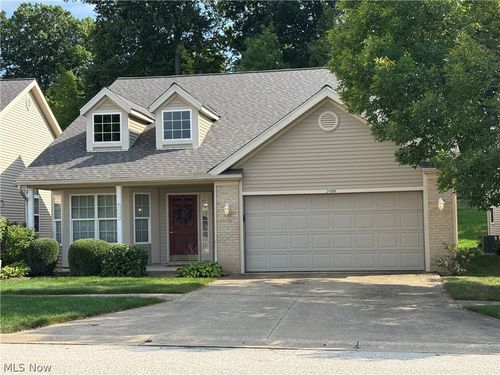 34-2600 Redtail Ct, Twinsburg, OH, 44087-3092 | Card Image