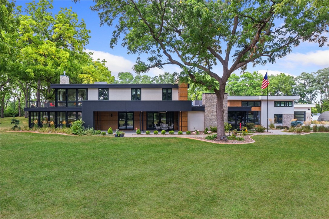 Ashworth Rd, West Des Moines, IA 50266