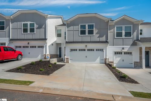 69 Galley Ln, Greenville, SC, 29607-4627 | Card Image