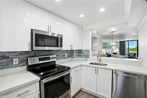 apt-201-440 Seaview Ct, MARCO ISLAND, FL, 34145-2629 | Card Image