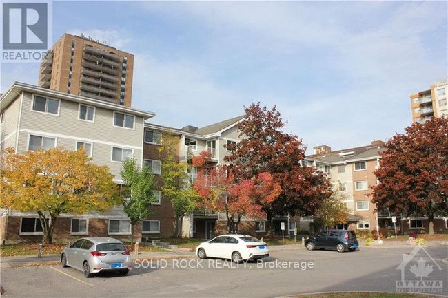 403 - 250 Brittany Dr, Condo with 3 bedrooms, 1 bathrooms and null parking in Ottawa ON | Image 27