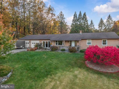 10 Daisy Ln, FLEETWOOD, PA, 19522-8871 | Card Image