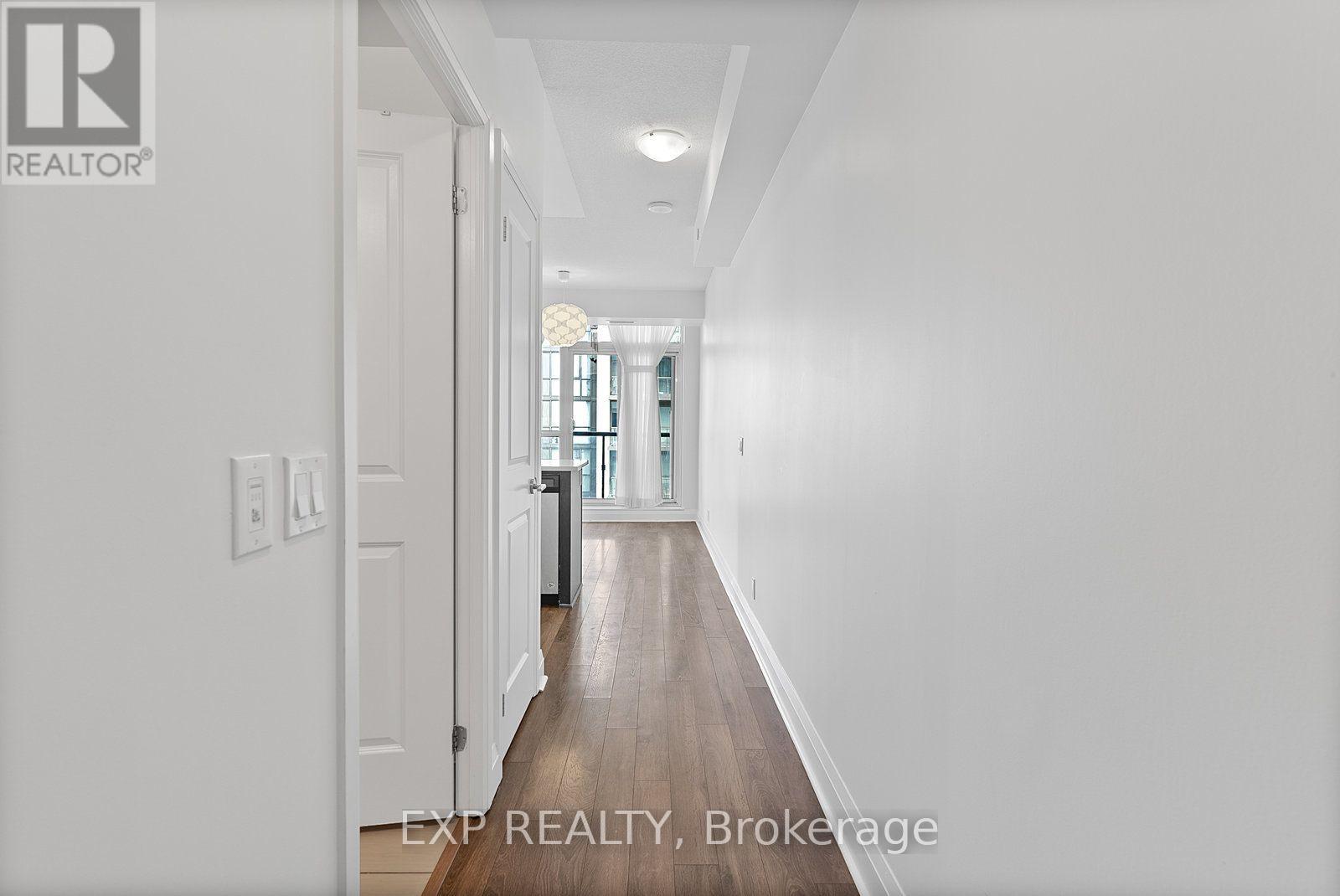 Residential Lease in Toronto (Islington-City Centre West) 2