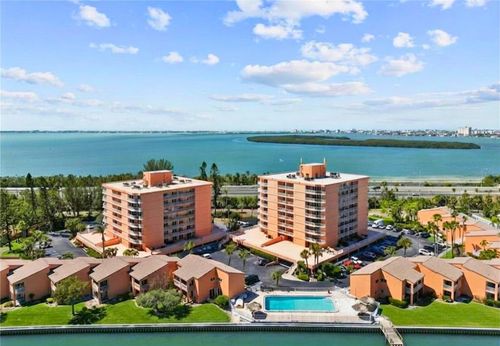 106-7400 Sunshine Skyway Ln S, SAINT PETERSBURG, FL, 33711-4934 | Card Image