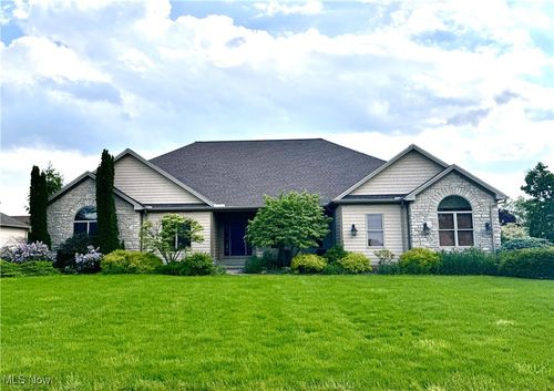 6470 Aberdeen Ln, Medina, OH, 44256-6534 | Card Image