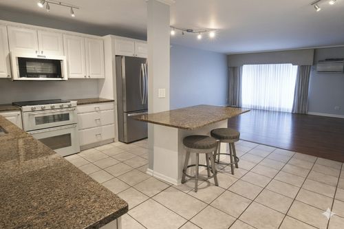 apt-2b-2211 S Stewart Ave, Lombard, IL, 60148-5522 | Card Image