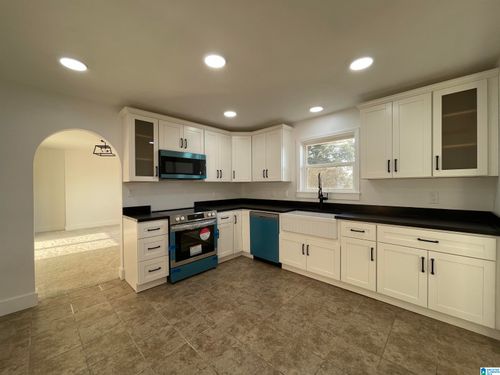 1003 Lay Dam Rd, Clanton, AL, 35045-2305 | Card Image