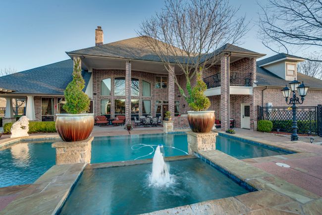 725 Locust Dr, House other with 5 bedrooms, 6 bathrooms and null parking in Oak Leaf TX | Image 34