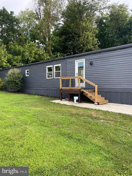 321 Lewis Rd, Annville, PA, 17003-9142 | Card Image