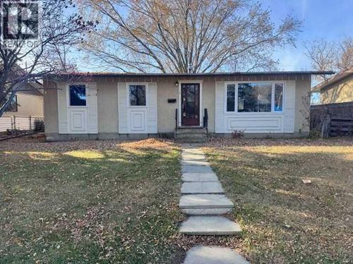 3908 49 Ave, Lloydminster, SK, S9V1A2 | Card Image