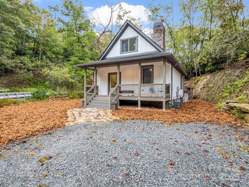 800 Williamson Creek Rd, Pisgah Forest, NC, 28768-9577 | Card Image