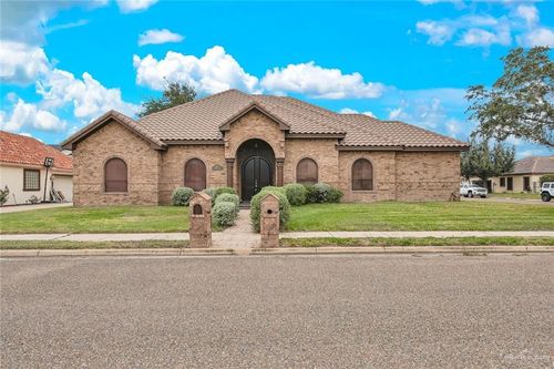 2405 W Rhin Dr, Edinburg, TX, 78539-3132 | Card Image