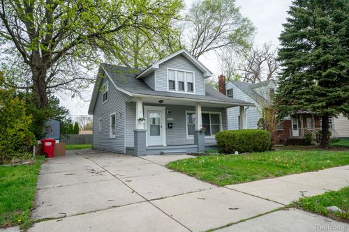 15315 Semrau Ave, Eastpointe, MI, 48021-1520 | Card Image
