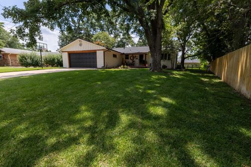 9419 W 12th St N, Wichita, KS, 67212-4242 | Card Image