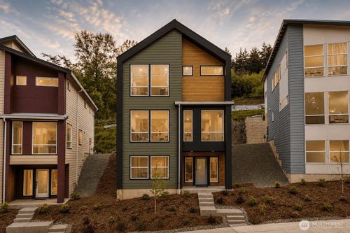 4273 Aberdeen Way Ne, Renton, WA, 98056-3048 | Card Image