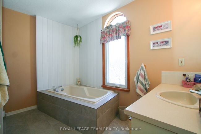 37 Faubert Ave, House other with 3 bedrooms, 4 bathrooms and 2 parking in Chesterville ON | Image 20