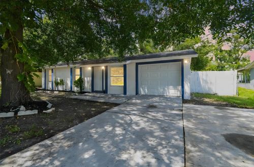 3679 Sugarcreek Dr, TAMPA, FL, 33619-1263 | Card Image