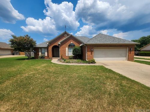 60 Weaver Cir, Vilonia, AR, 72173-9014 | Card Image