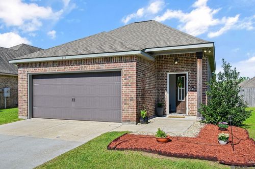 952 Gentle Wind Dr, Baton Rouge, LA, 70820-2915 | Card Image