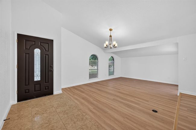 4070 Coltwood Dr, House other with 3 bedrooms, 2 bathrooms and 2 parking in Spring TX | Image 6